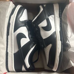 Nike Classic Black and White Low-Tops